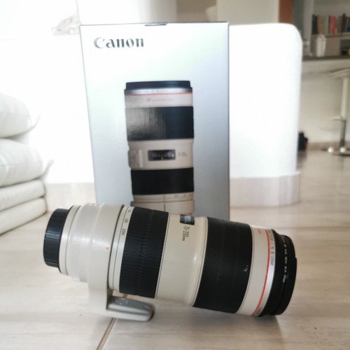 Canon 200mm 8l is - ef,